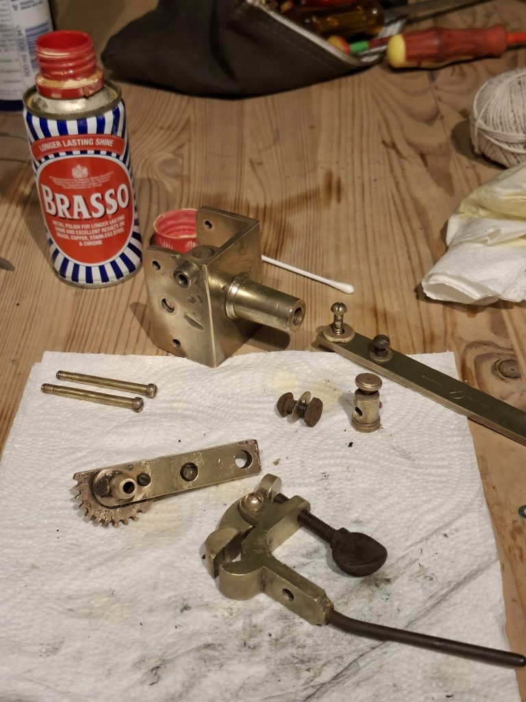 Scissor Arc Components under restoration